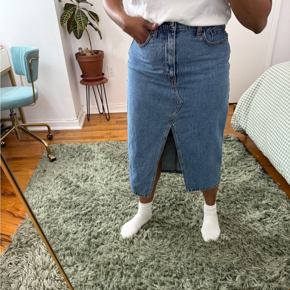 Abercrombie & Fitch Midi Pencil Skirt with Slit